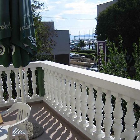 Apartment Alfirev Vodice Buitenkant foto