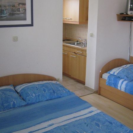 Apartment Alfirev Vodice Buitenkant foto